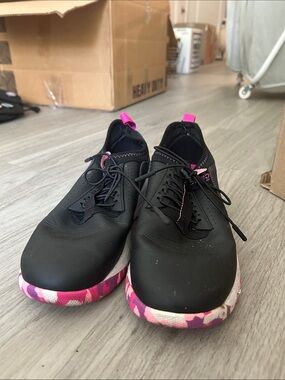 Women’s Black Slip-On Sneakers with Pink Camo Sole